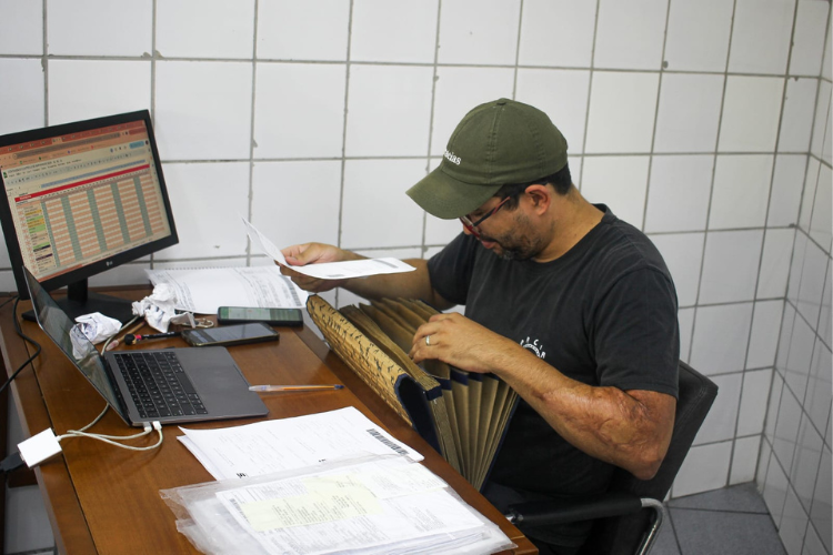 Luiz no escritório